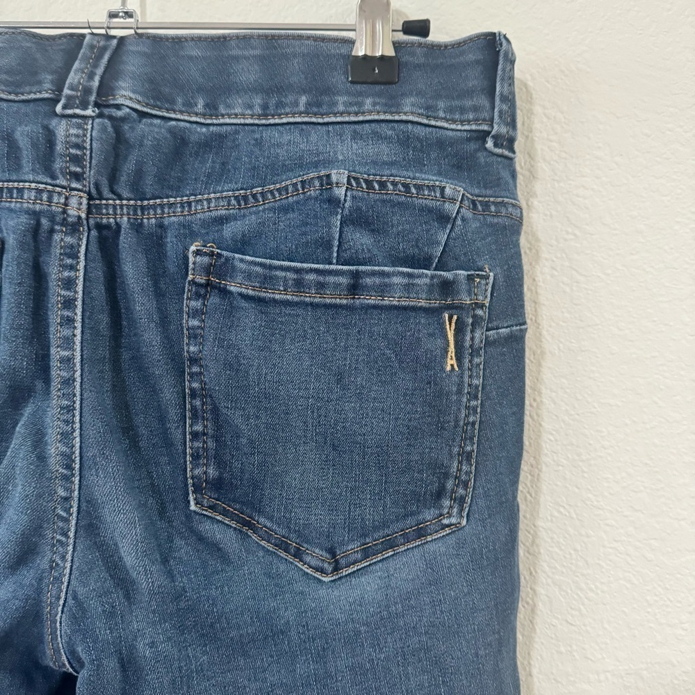 Women’s Jeans - Picture 3 of 8
